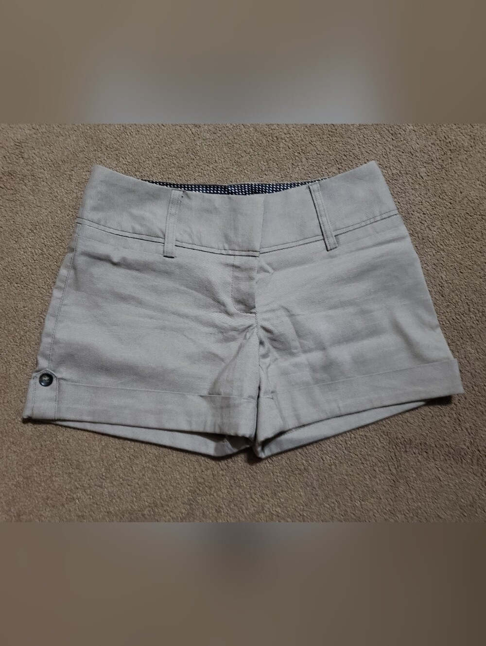 Women’s Tan Linen-Blend Shorts